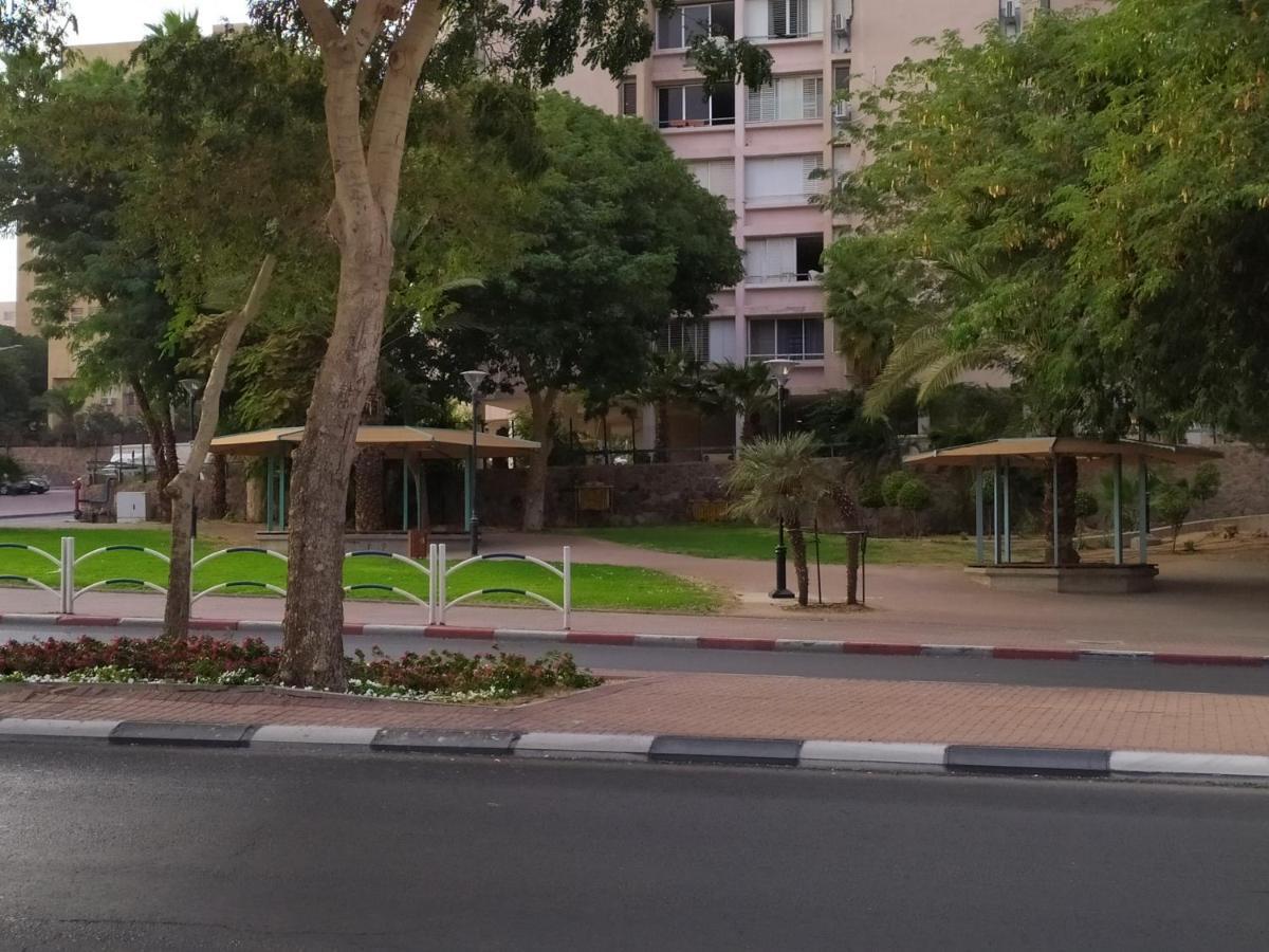 Nelly'S Housing Unit Apartment Eilat Exterior photo
